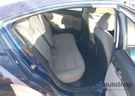 2018 Hyundai Elantra Sel z USA, uszkodzony, nr VIN 5NPD84LF0JH252692